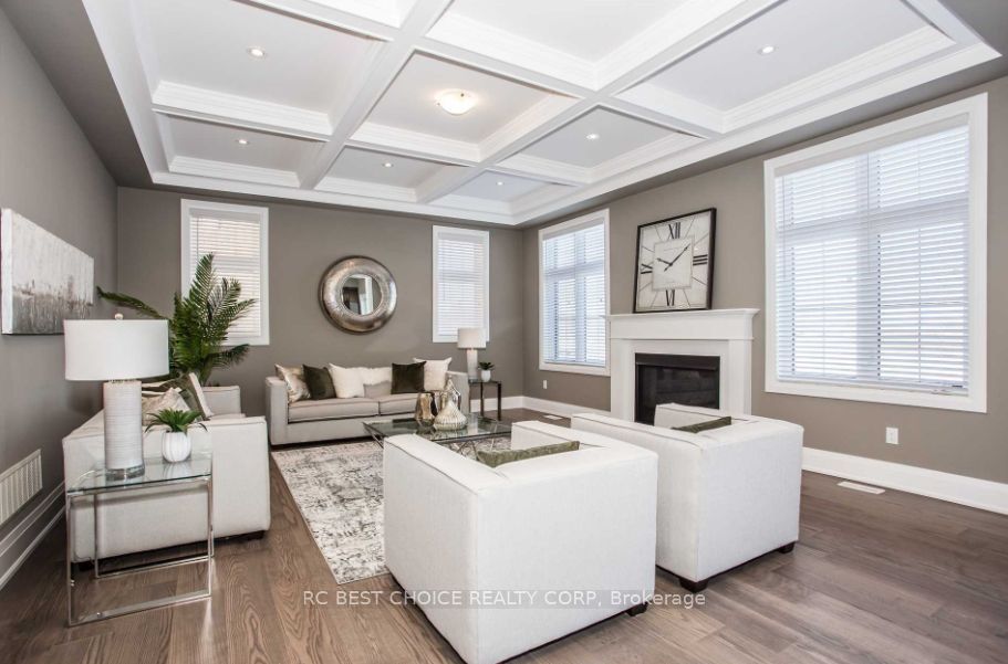 10 Ridgepoint Road