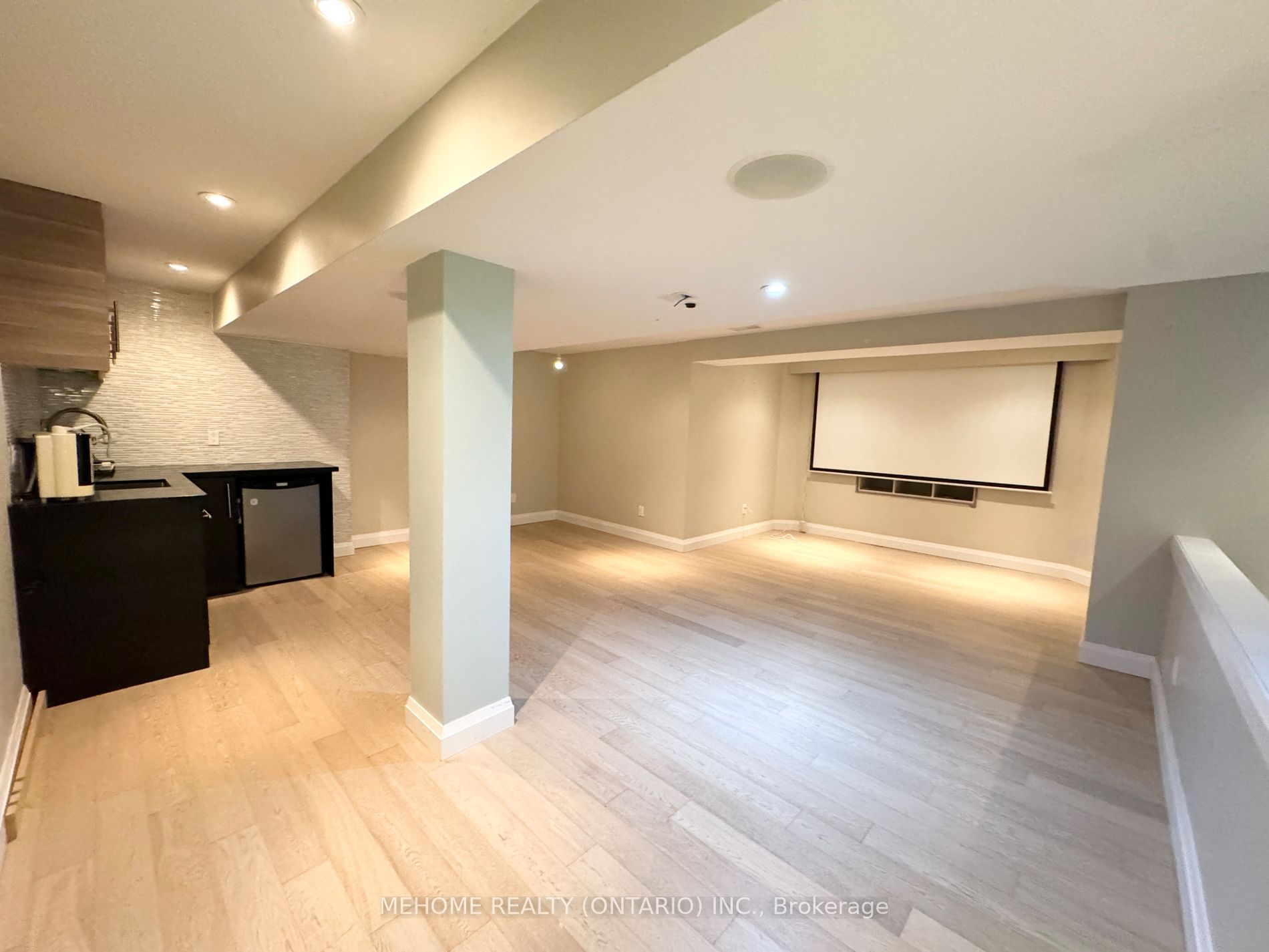 9 Ridgecrest Rd