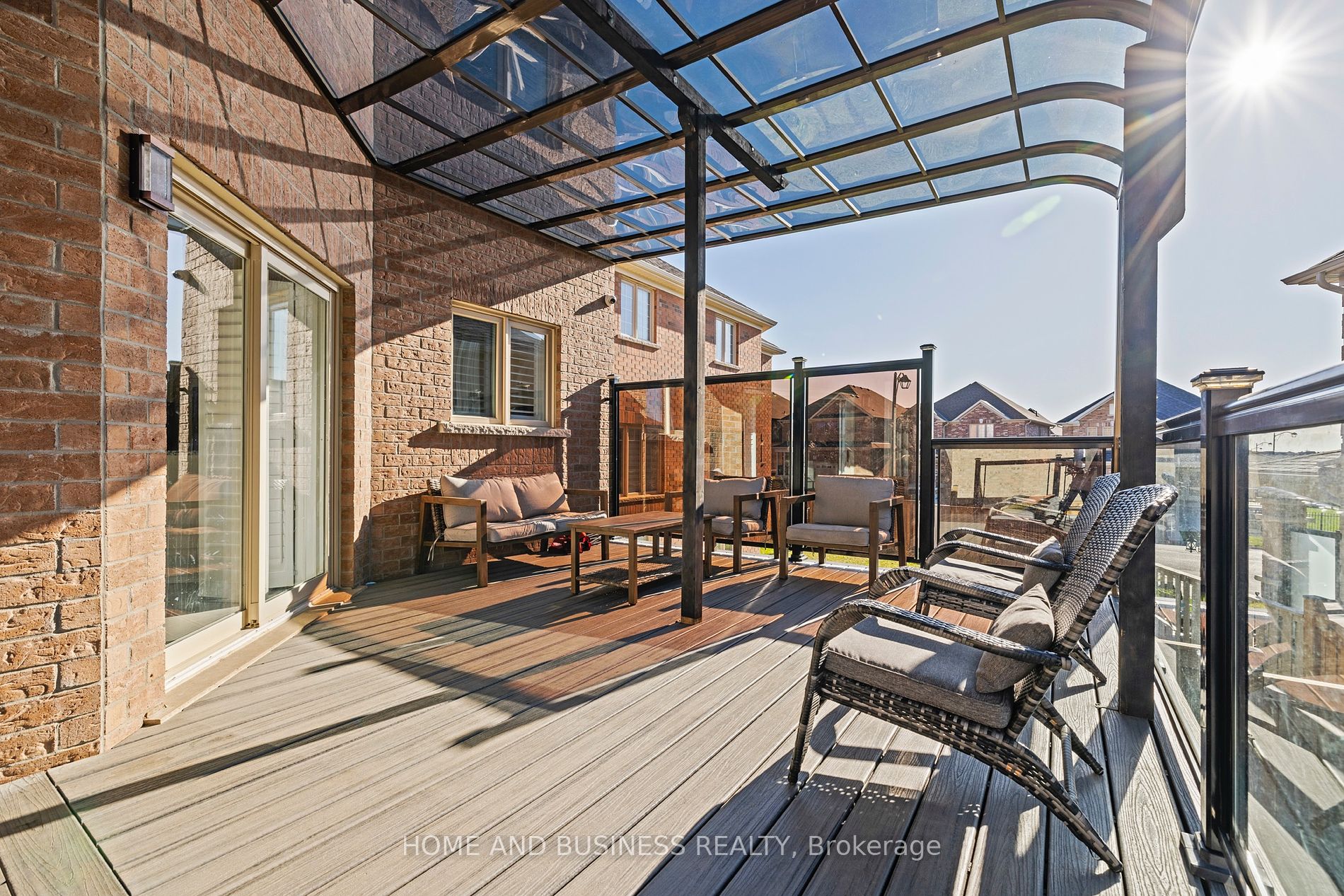 8 W. Dykie Court