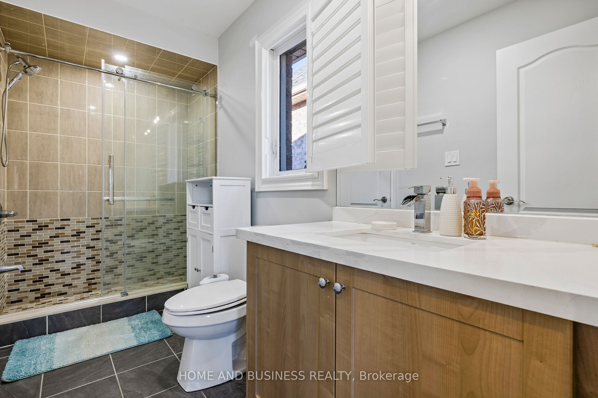 8 W. Dykie Court