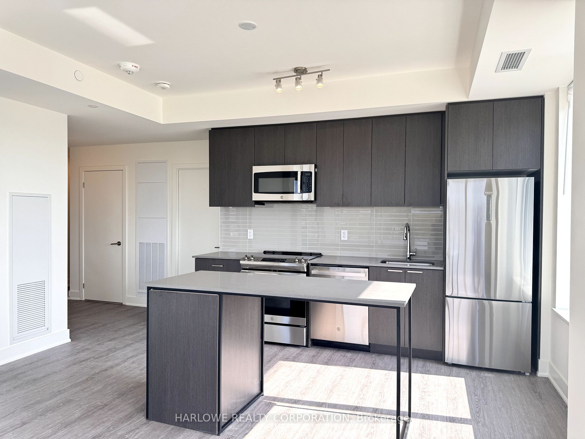 185 Deerfield Road, #311