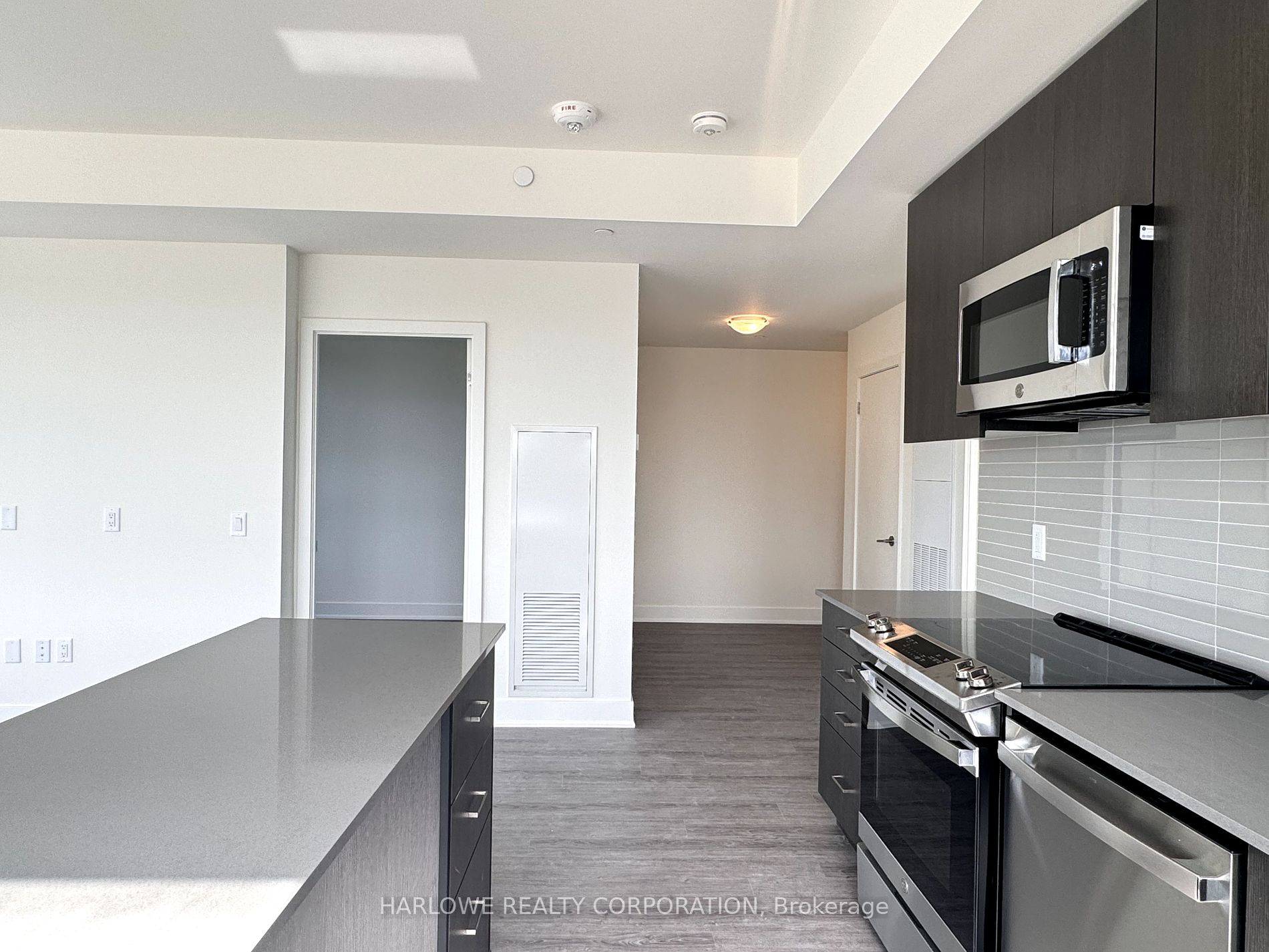 185 Deerfield Road, #311