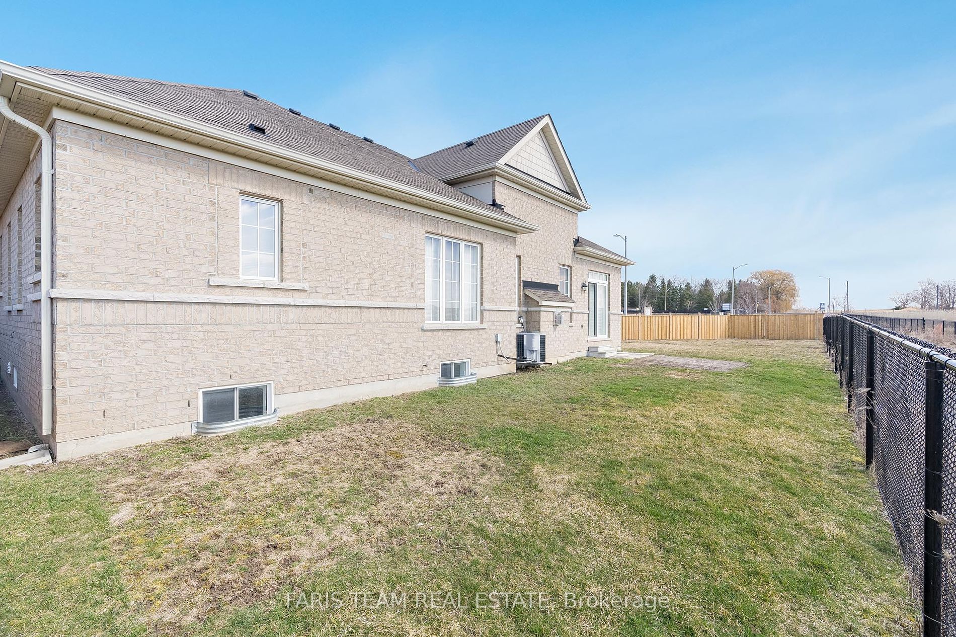 140 Copeland Crescent