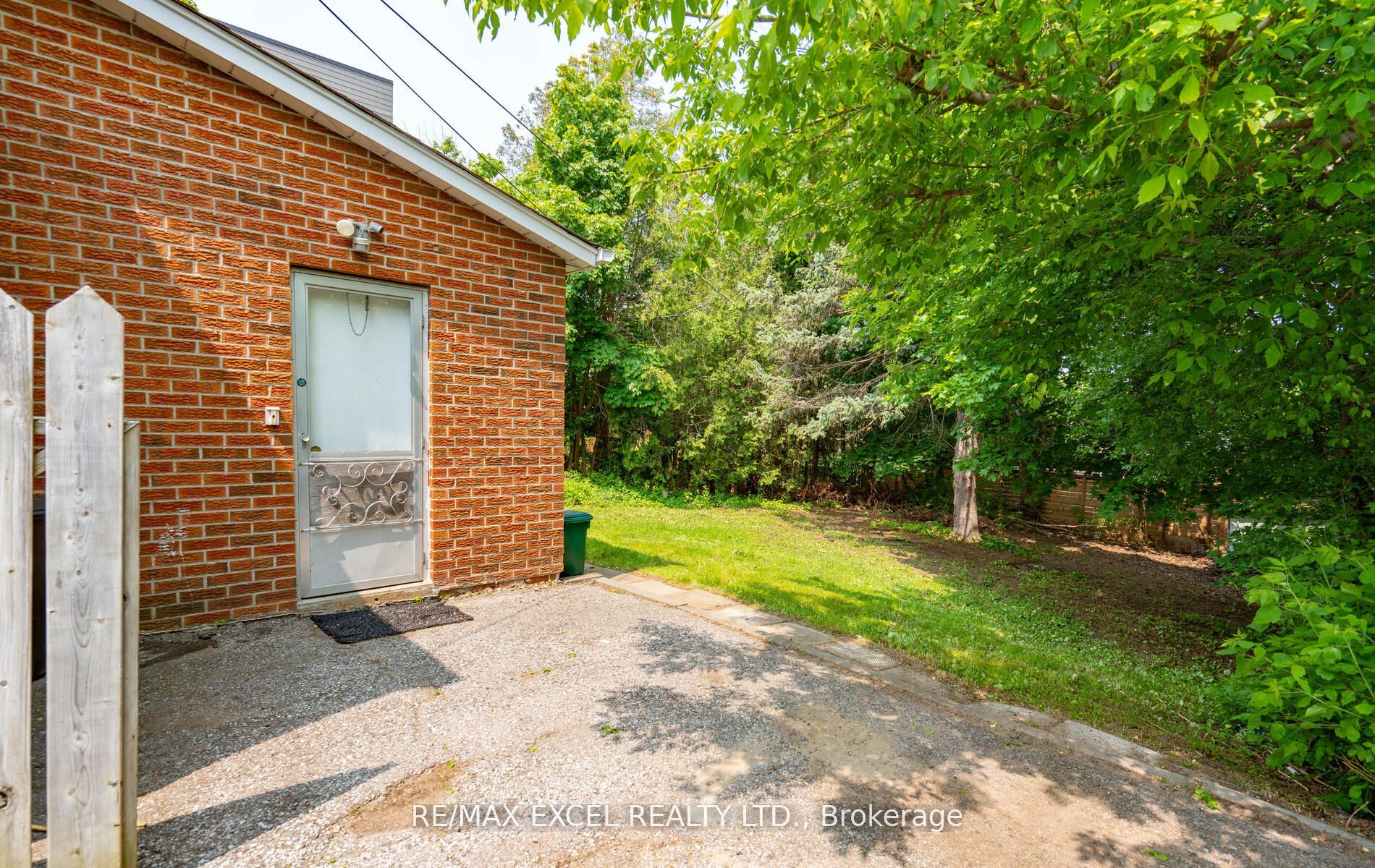 104 Highland Park Blvd