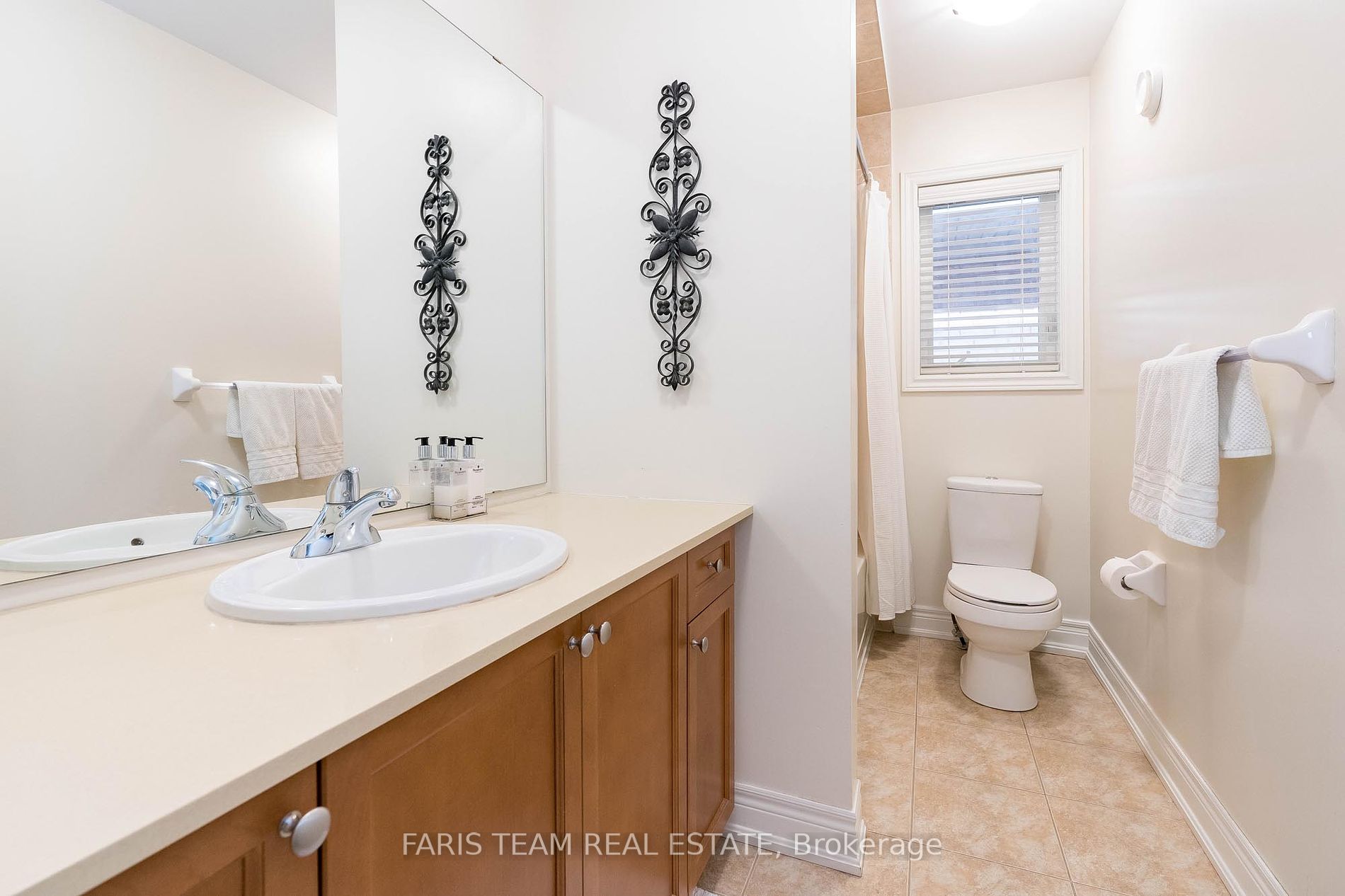1158 Quaker Trail
