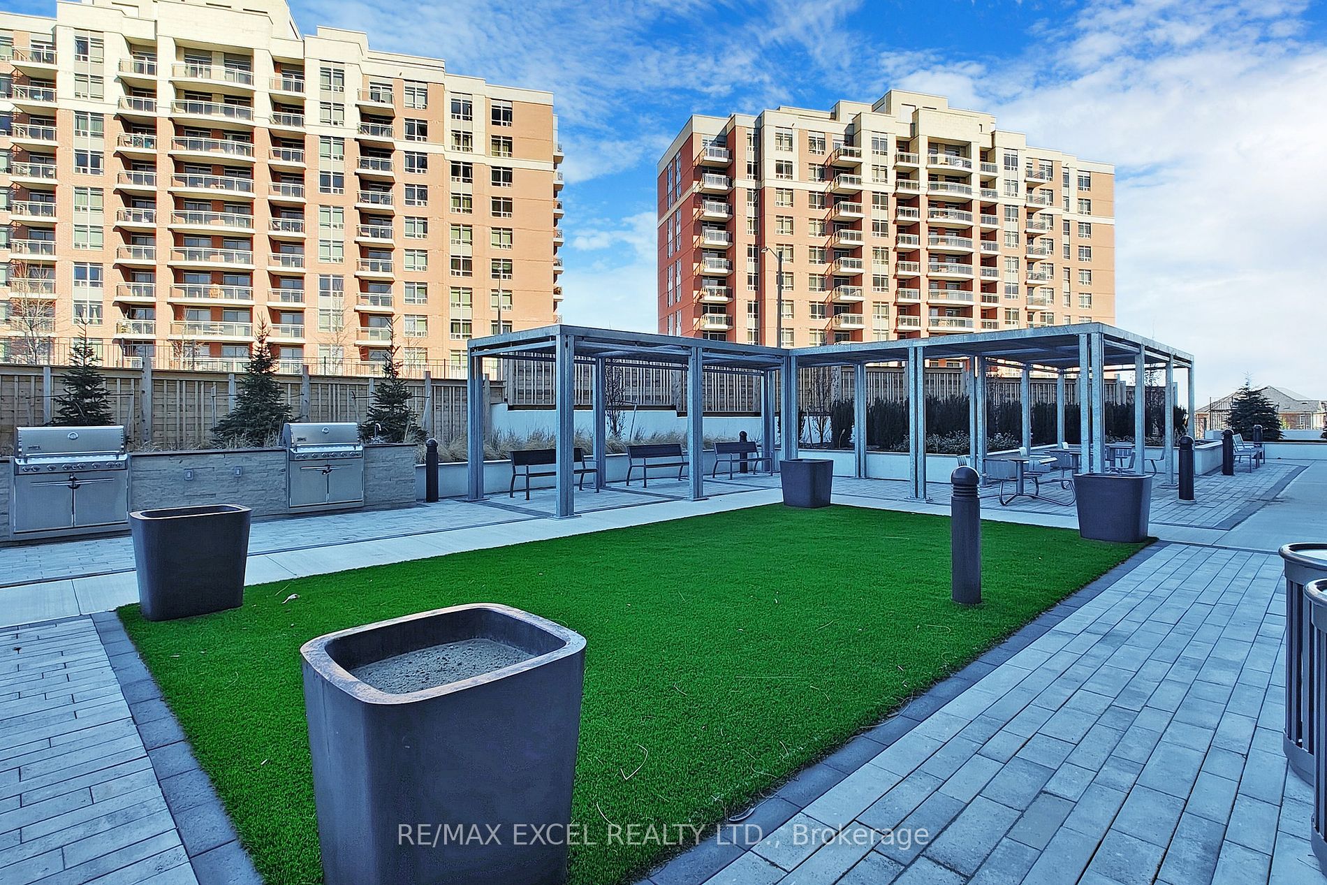 85 Oneida Cres, #1009