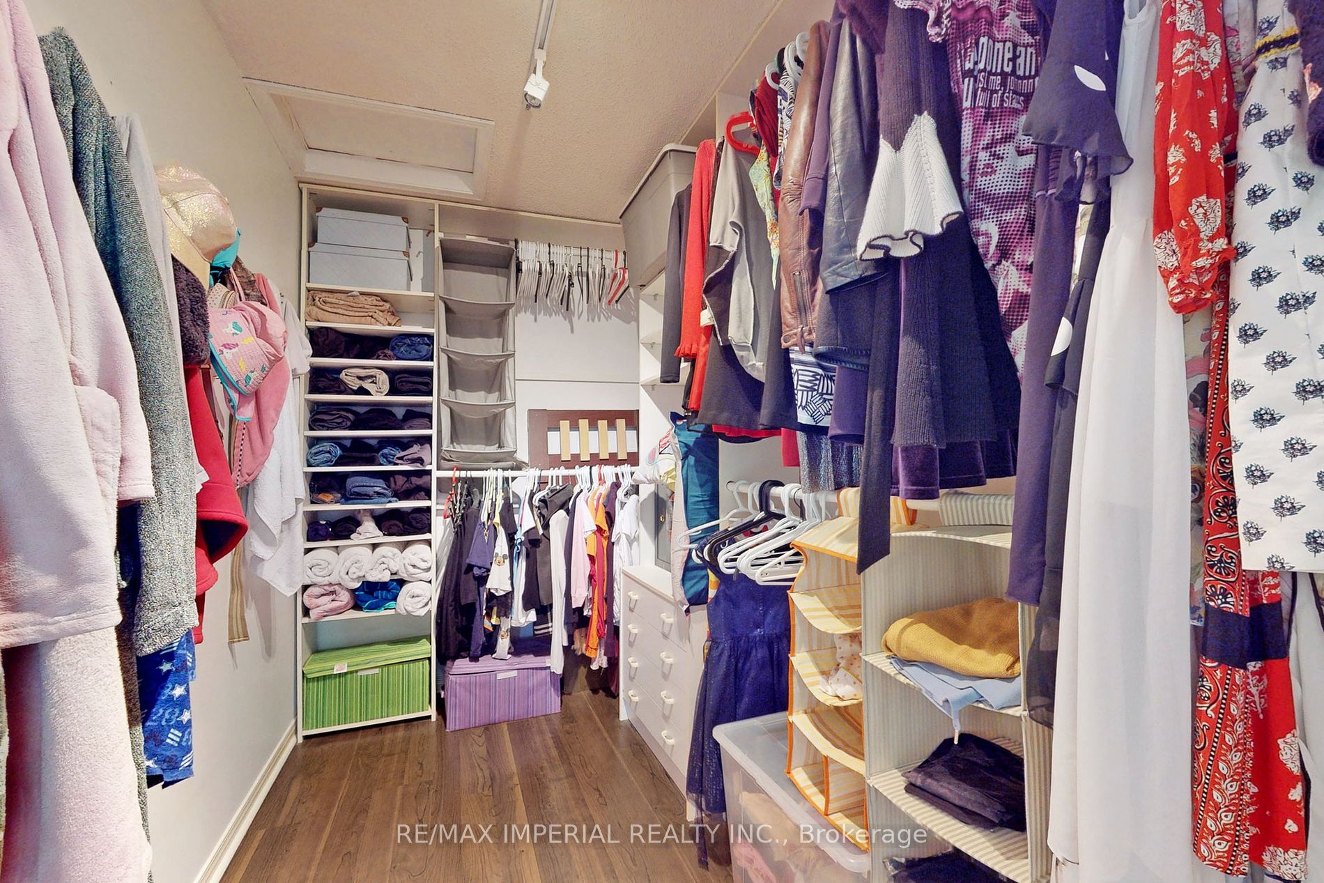 158 Chambers Cres