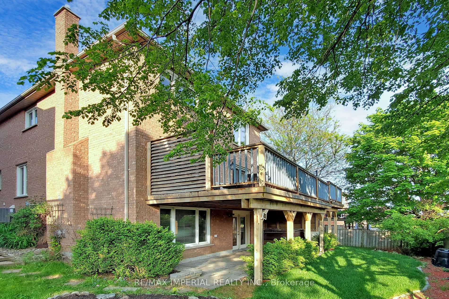 158 Chambers Cres