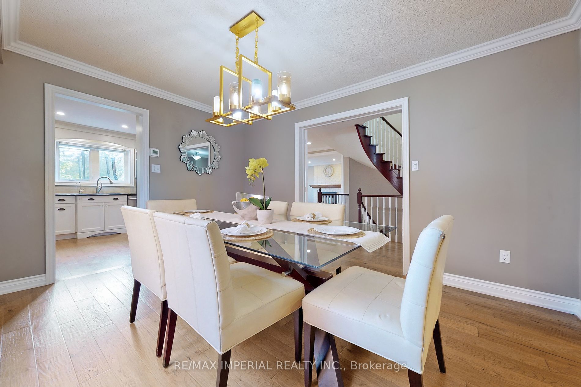 158 Chambers Cres