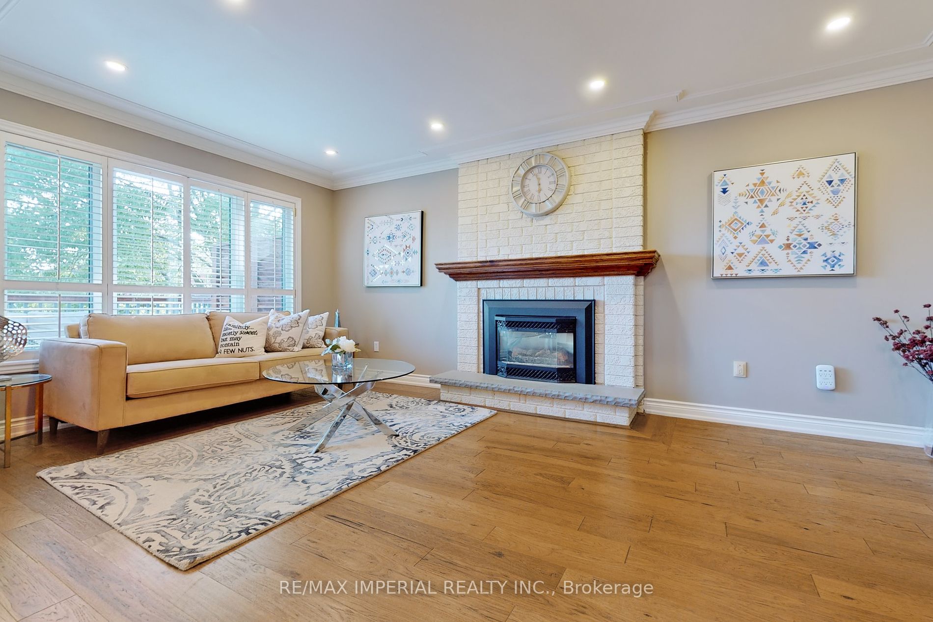 158 Chambers Cres