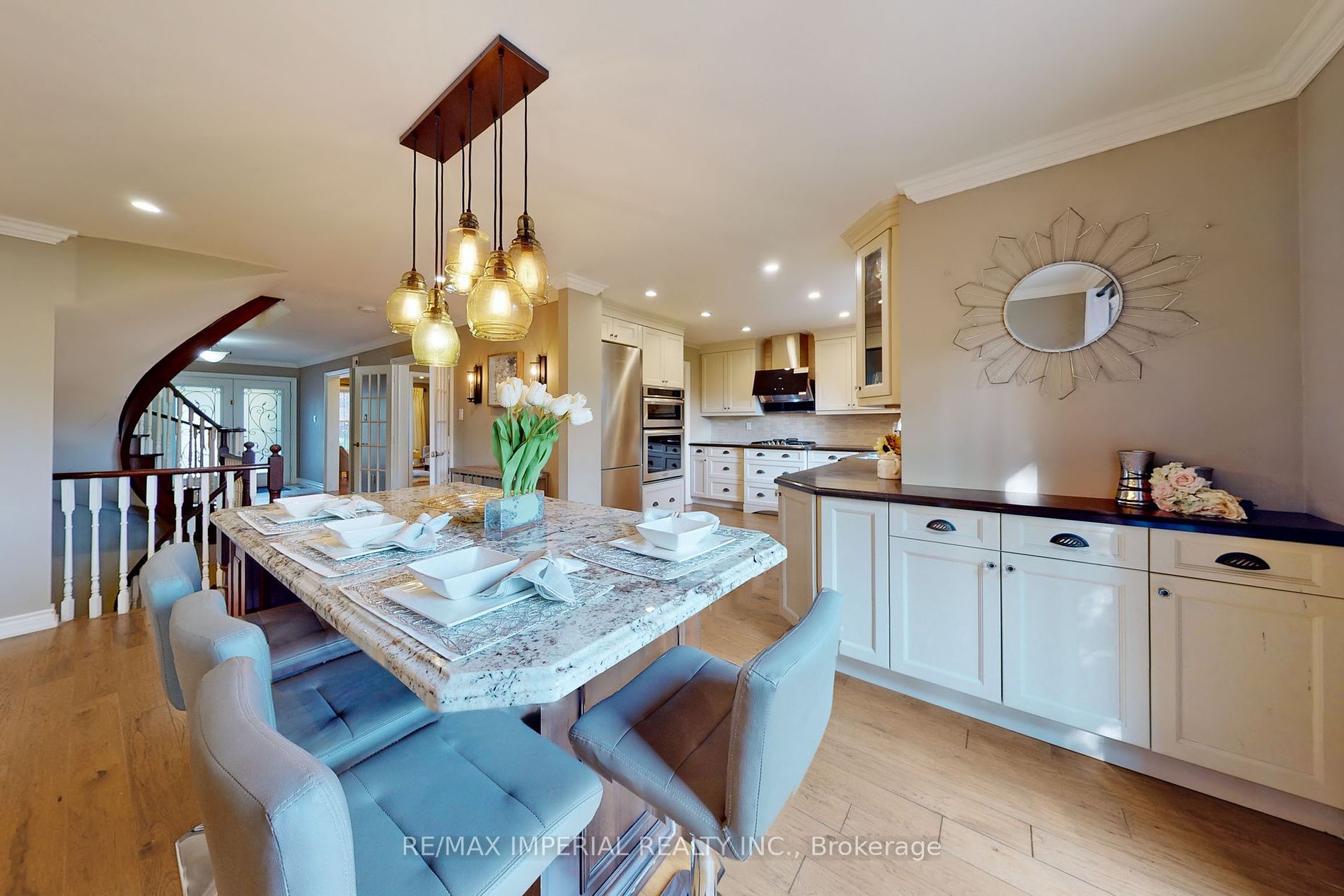 158 Chambers Cres