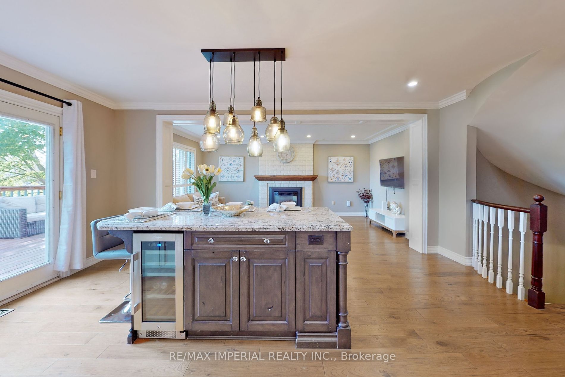 158 Chambers Cres