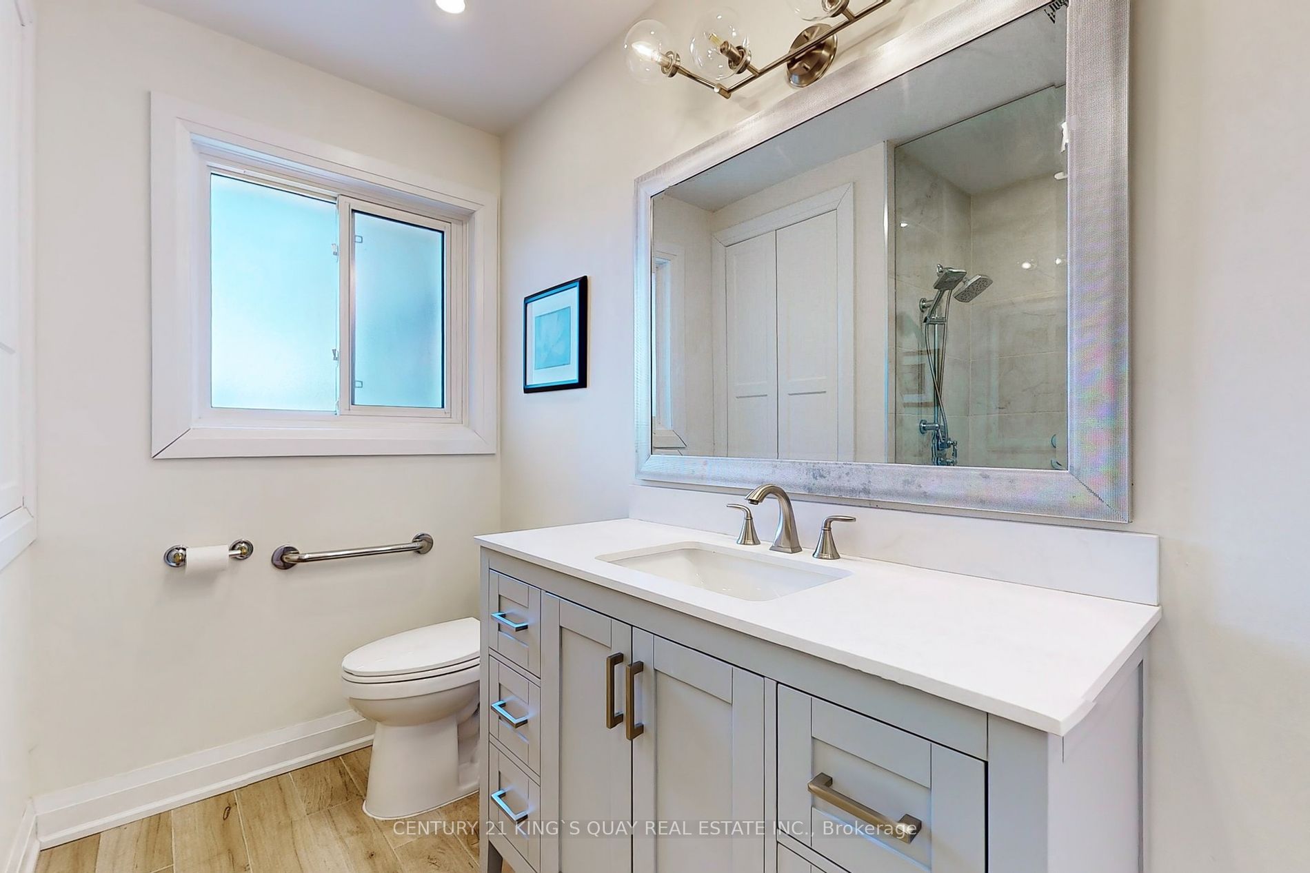 4 Honeybourne Cres