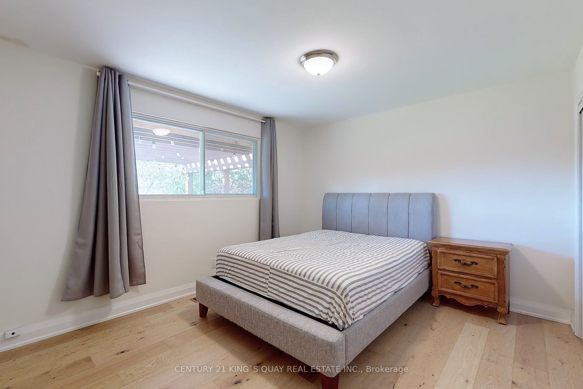 4 Honeybourne Cres