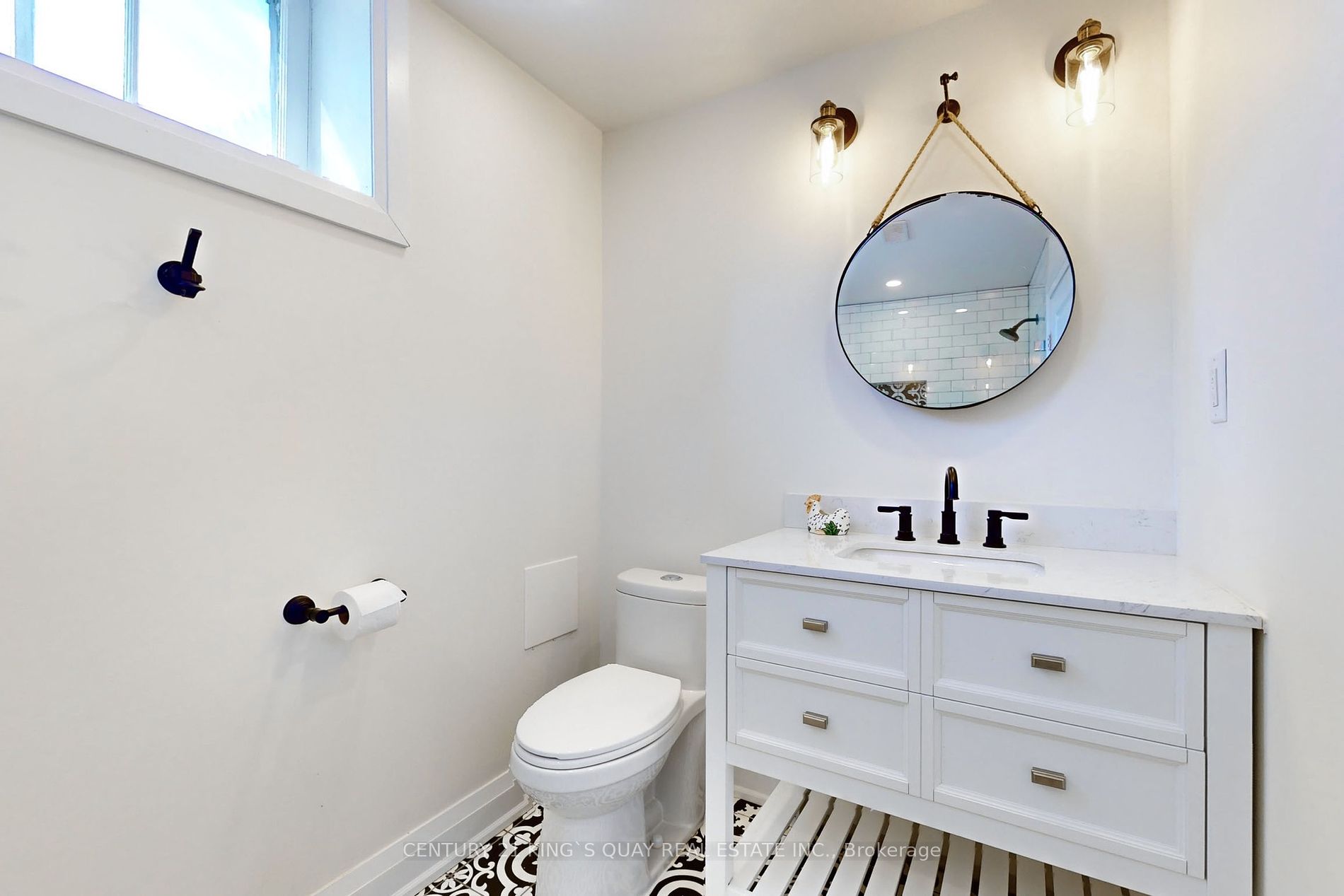 4 Honeybourne Cres