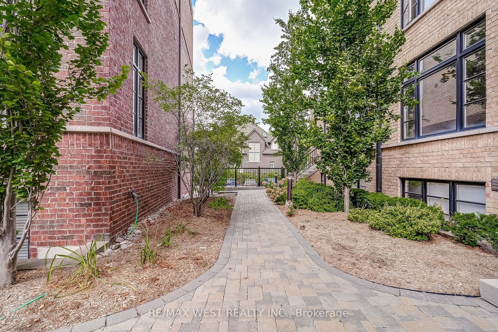 8169 Kipling Avenue E #22