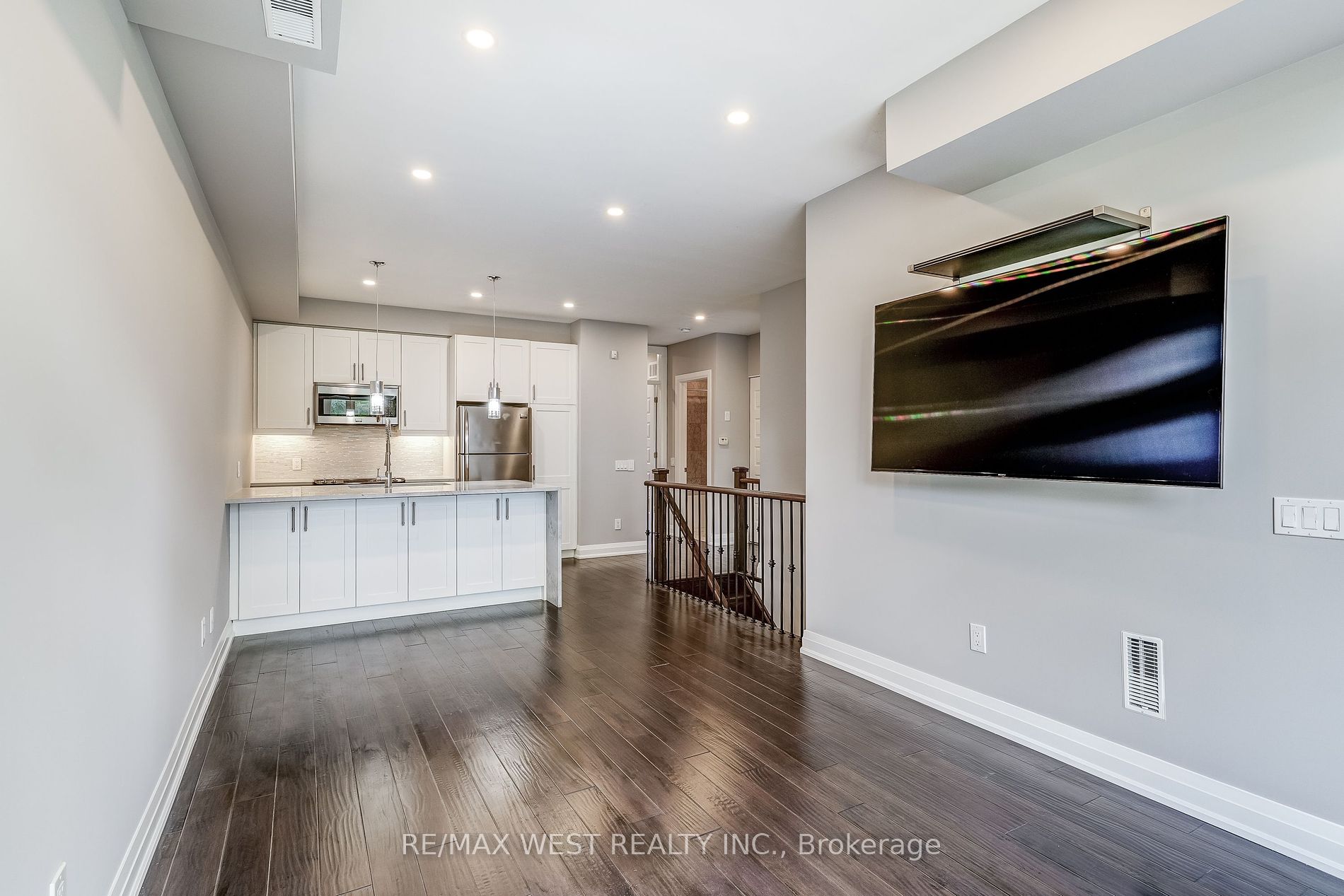 8169 Kipling Avenue E #22