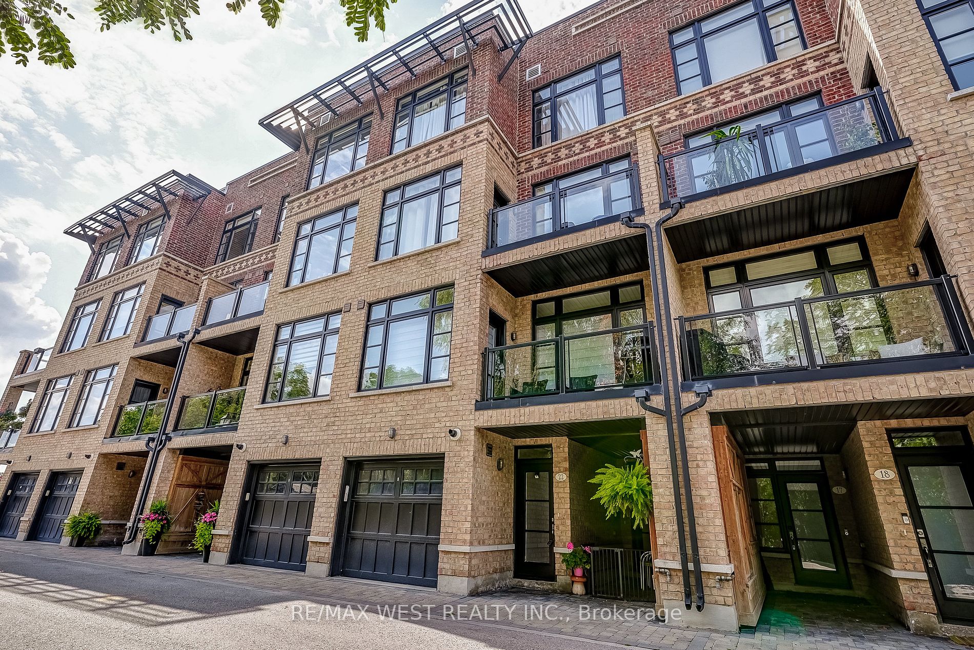 8169 Kipling Avenue E #22