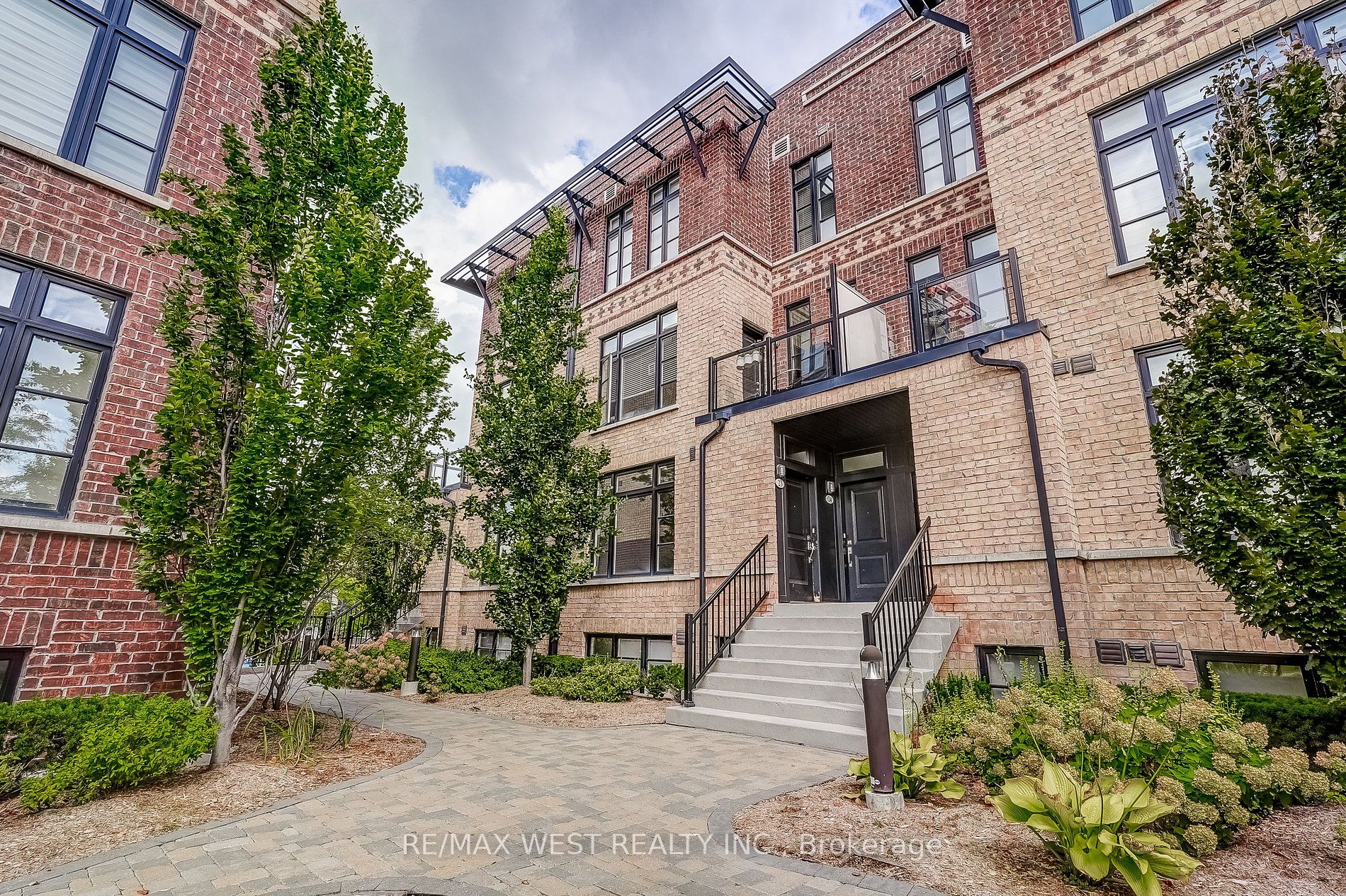 8169 Kipling Avenue E #22