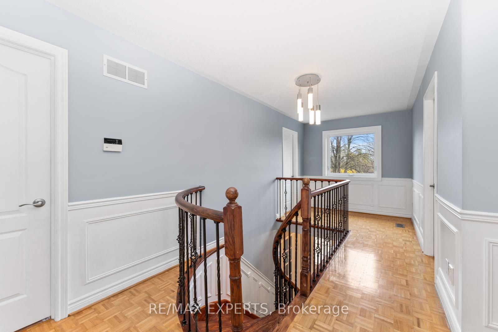 71 Castlepoint Drive