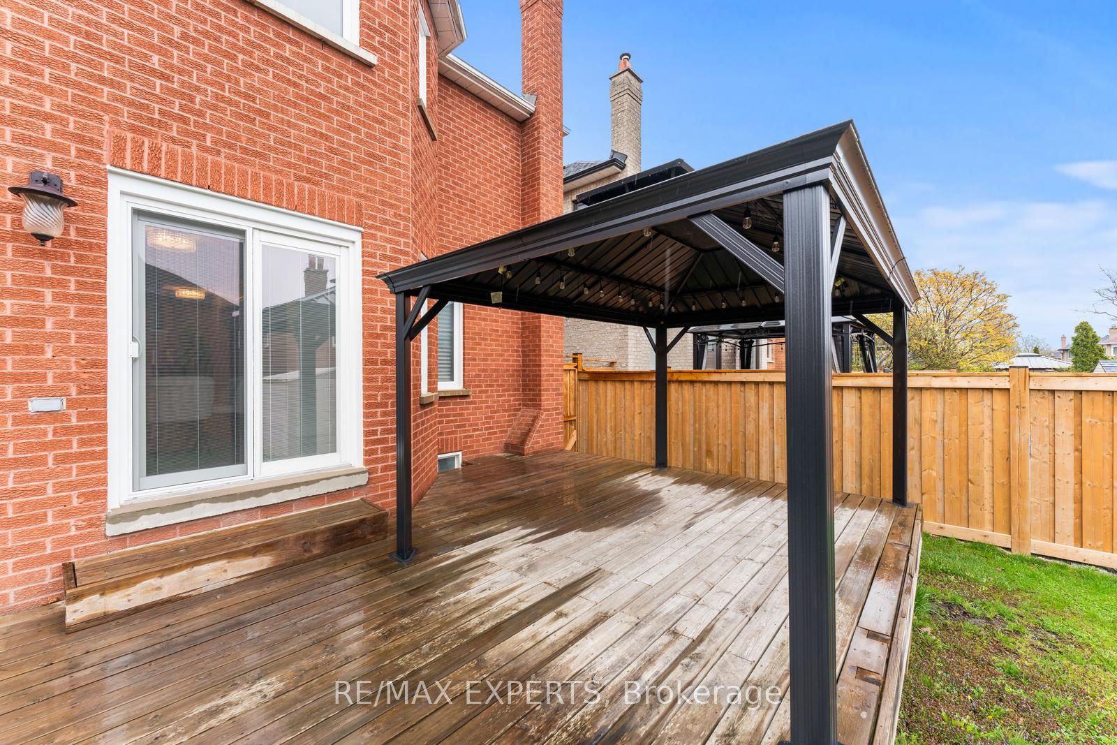 71 Castlepoint Drive