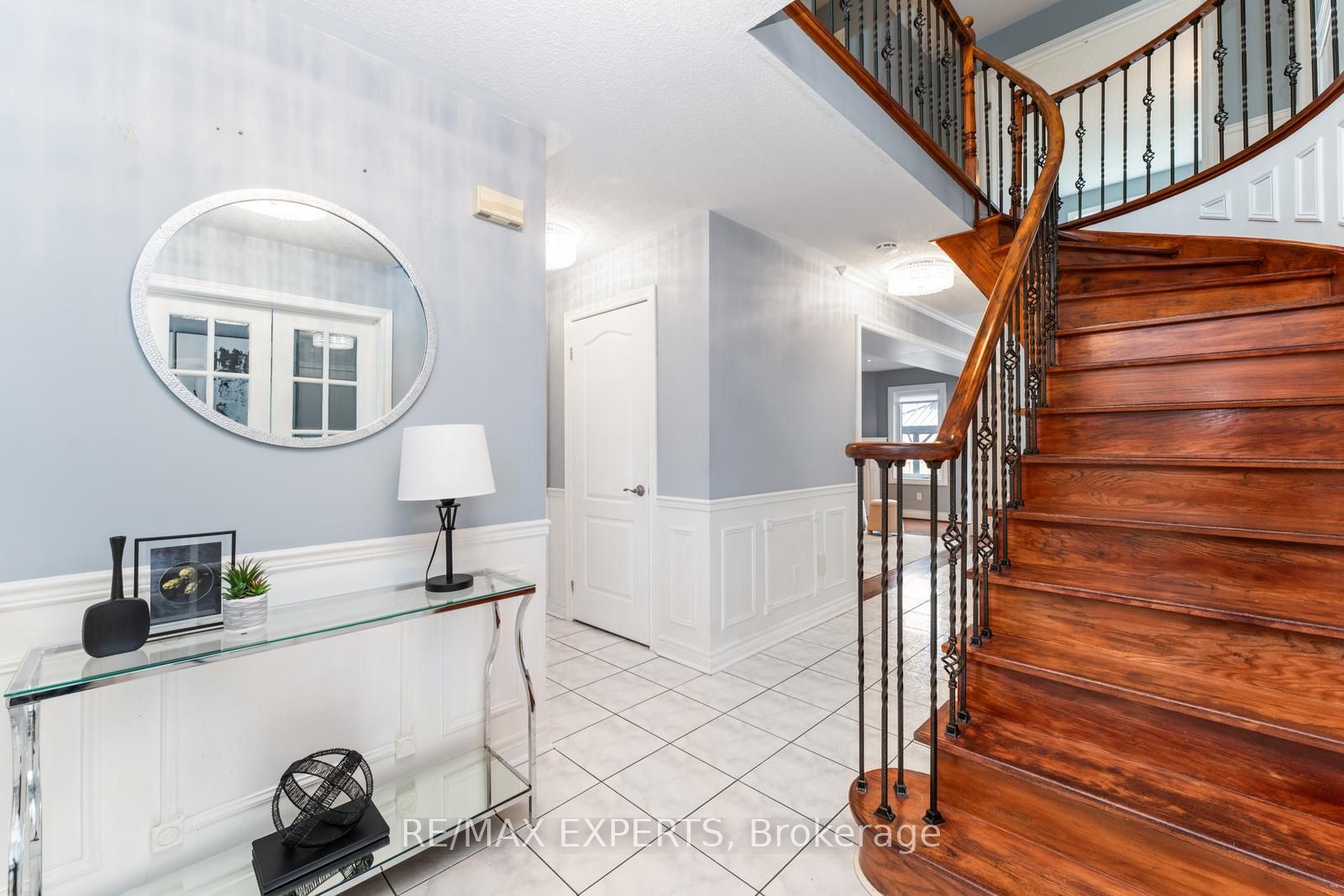 71 Castlepoint Drive