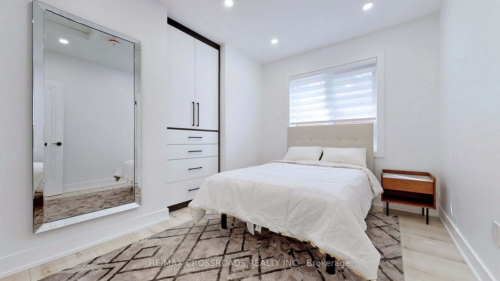 111 Evahill Cres