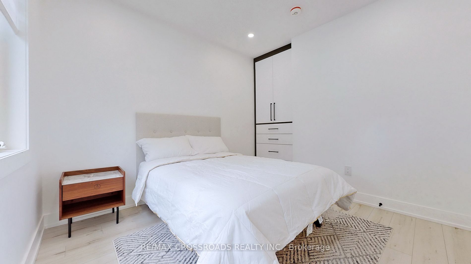 111 Evahill Cres