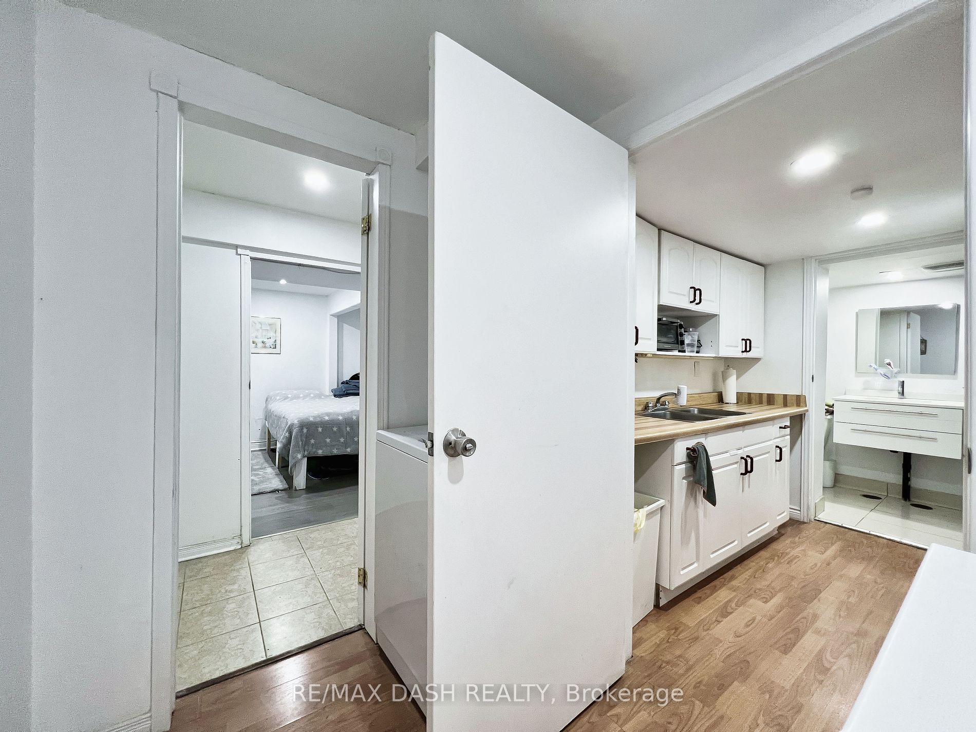 14 Mortimer Crt