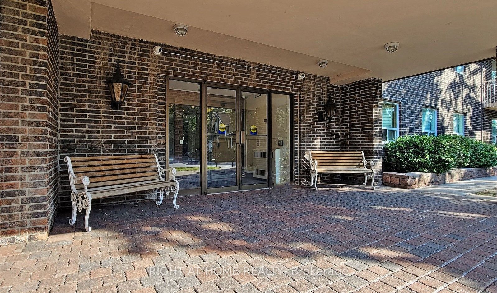 67 Richmond Street, #507