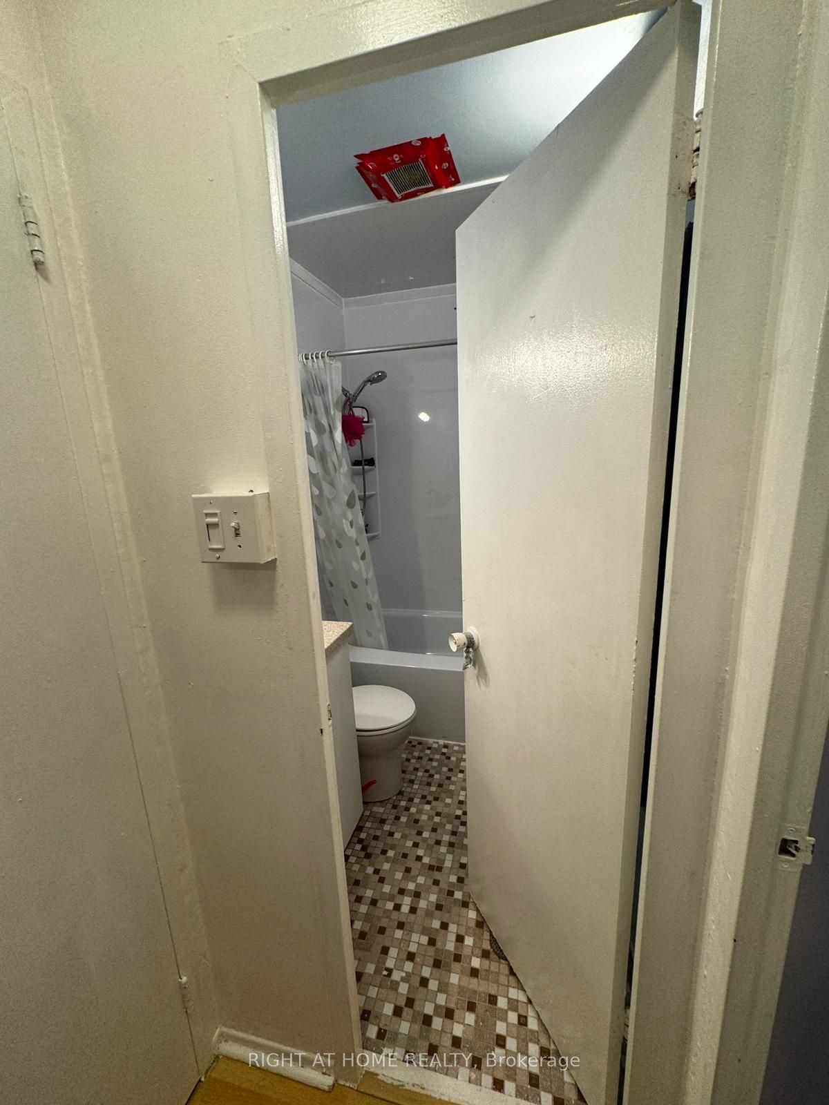 67 Richmond Street, #507