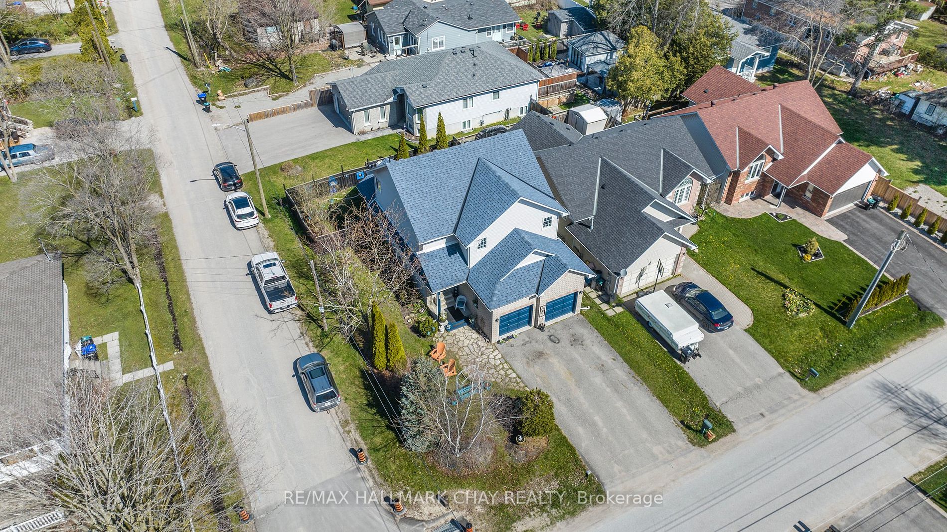 684 Lakelands Avenue