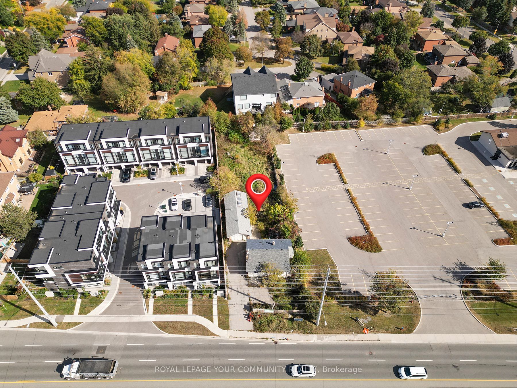 9593 Bathurst Street