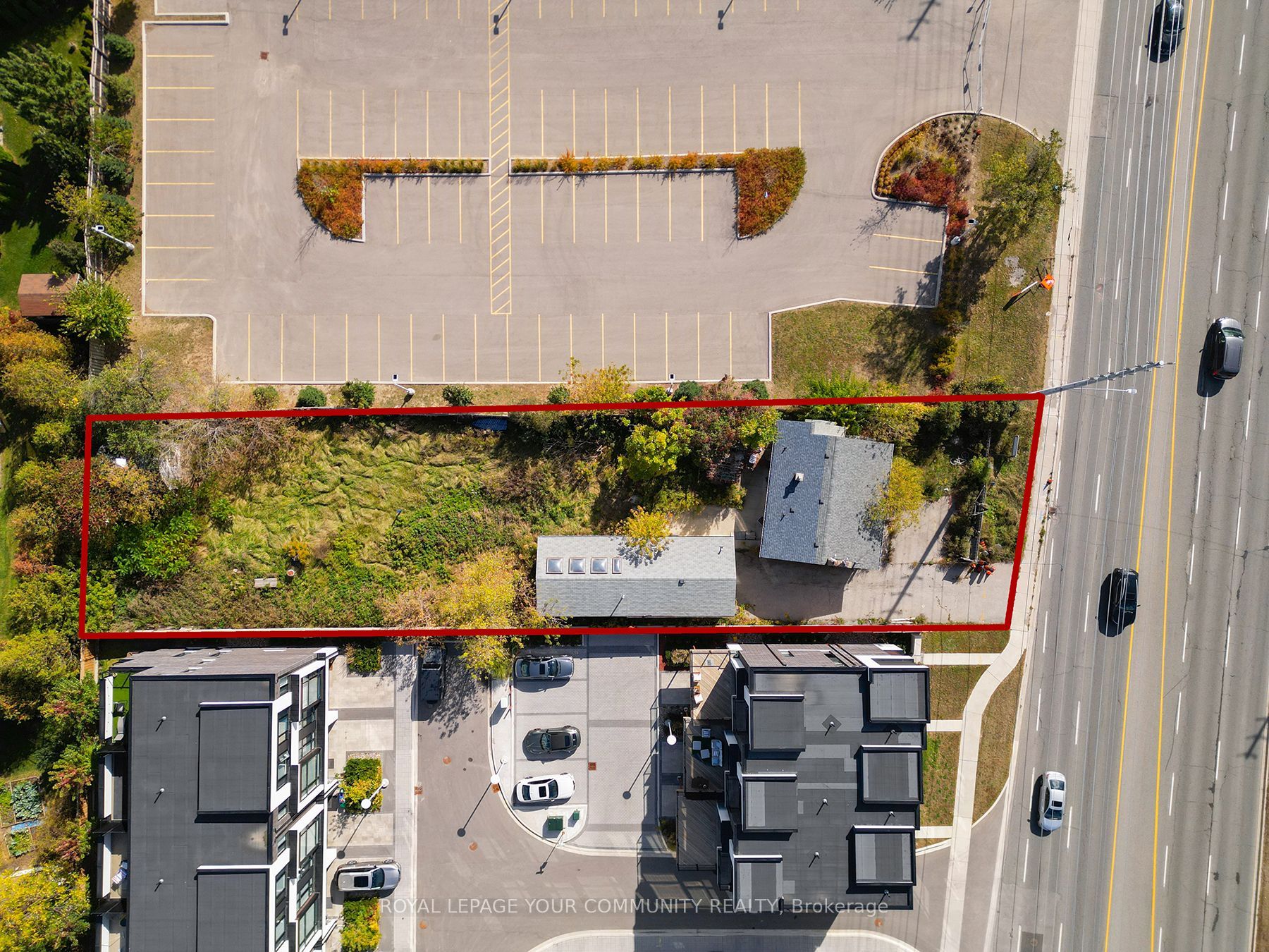 9593 Bathurst Street