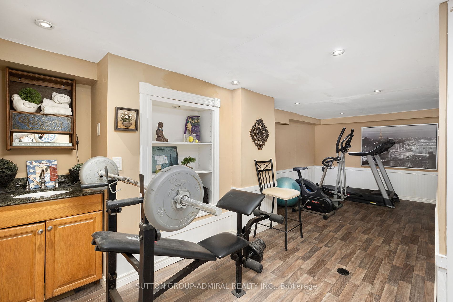 117 Arnold Cres