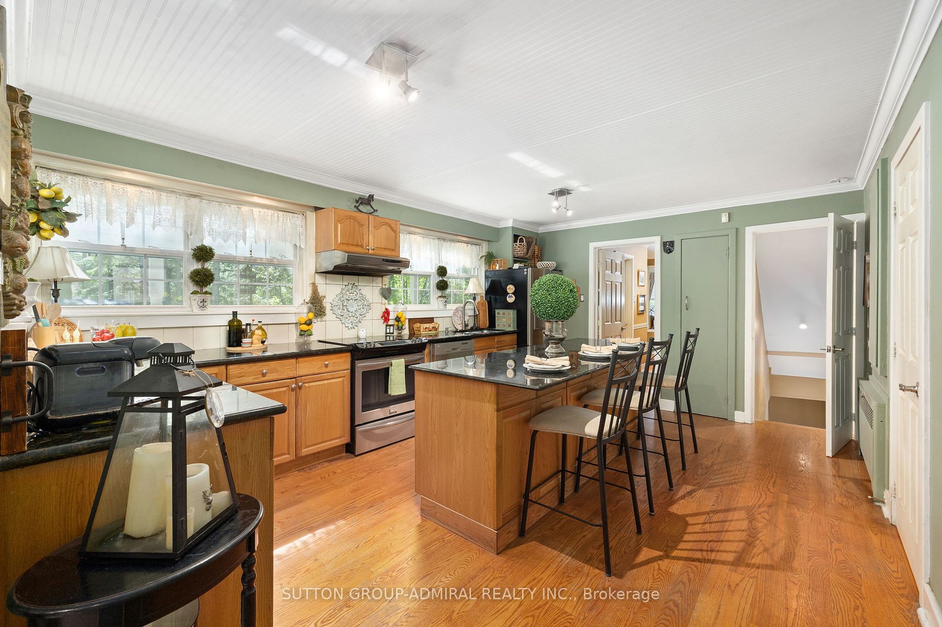 117 Arnold Cres