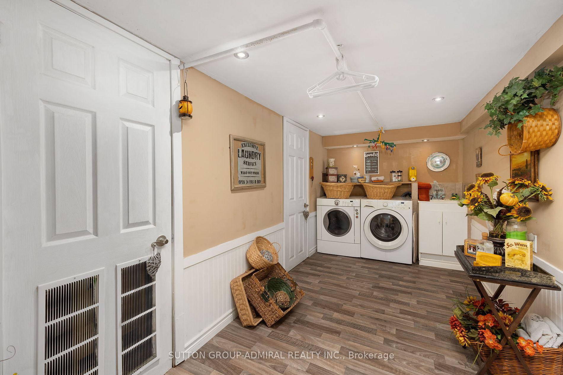 117 Arnold Cres