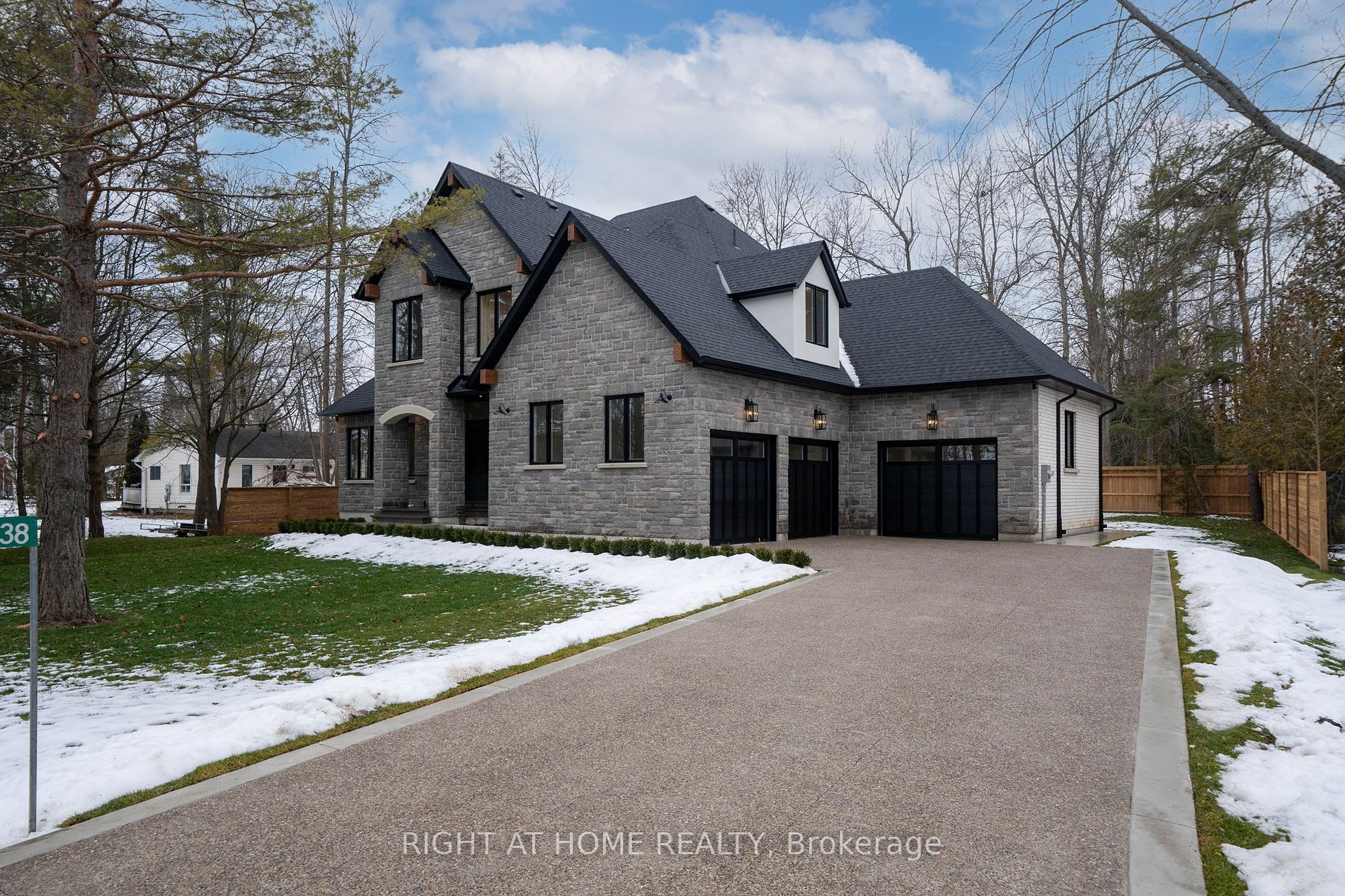 2338 Buchanan Street