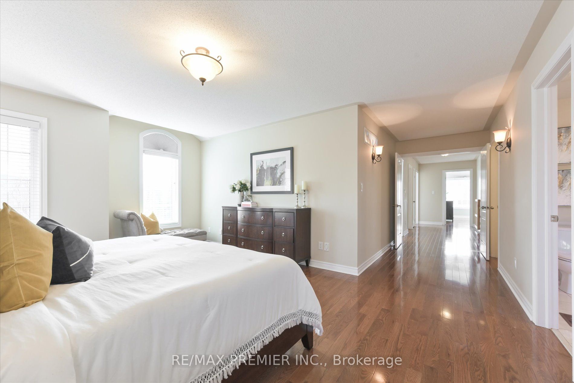 266 Rivermill Crescent