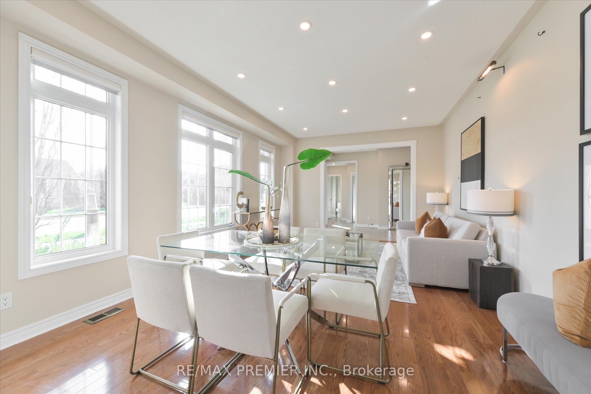 266 Rivermill Crescent