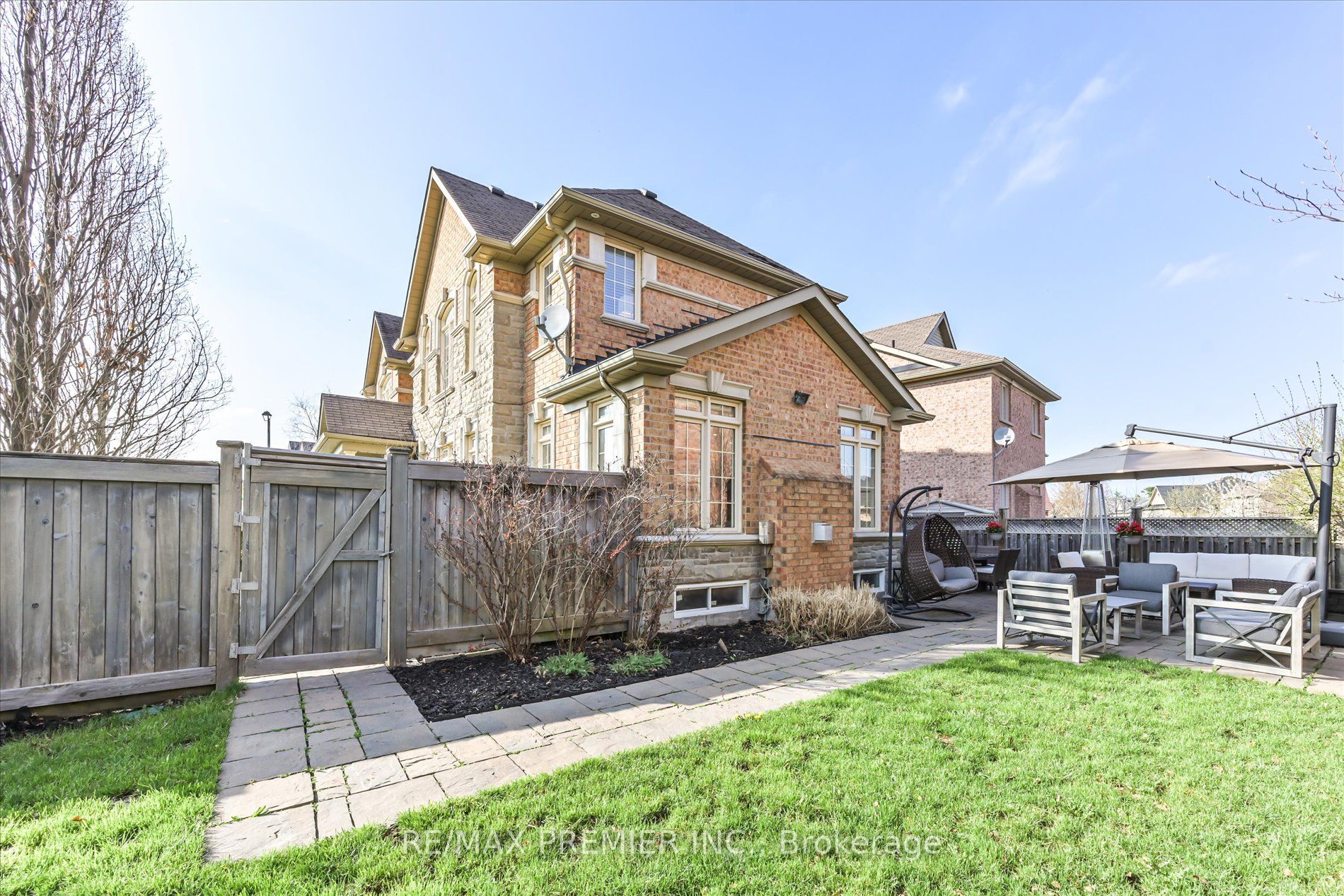 266 Rivermill Crescent