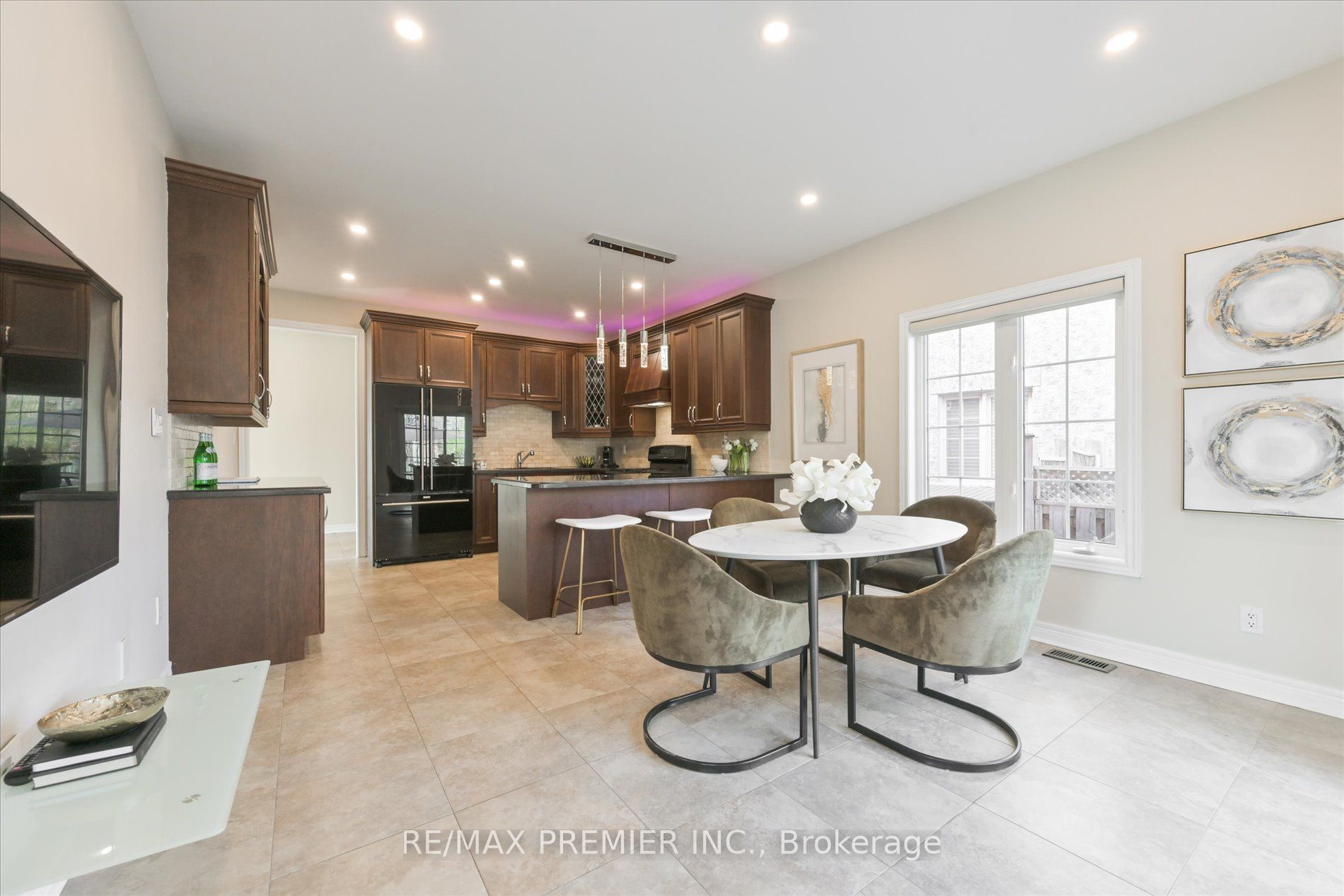 266 Rivermill Crescent