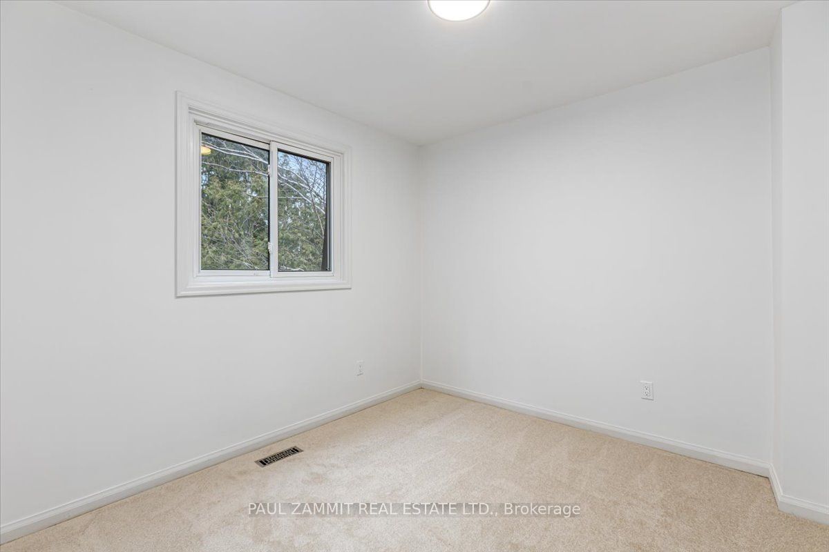 16 Pine Knoll Gate
