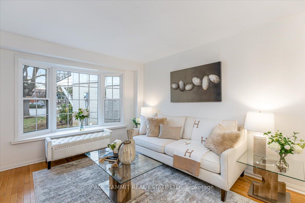 16 Pine Knoll Gate