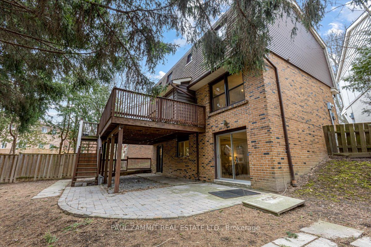 16 Pine Knoll Gate