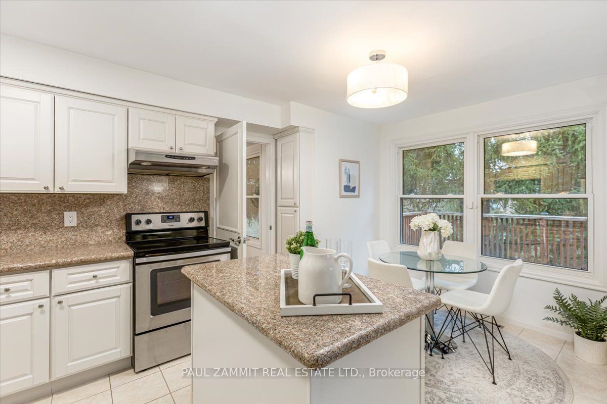 16 Pine Knoll Gate