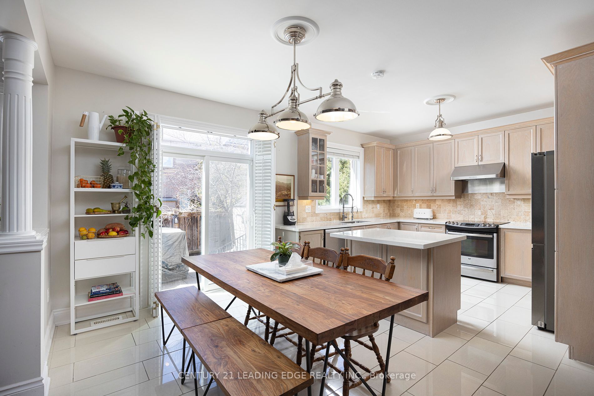 10 Morland Crescent