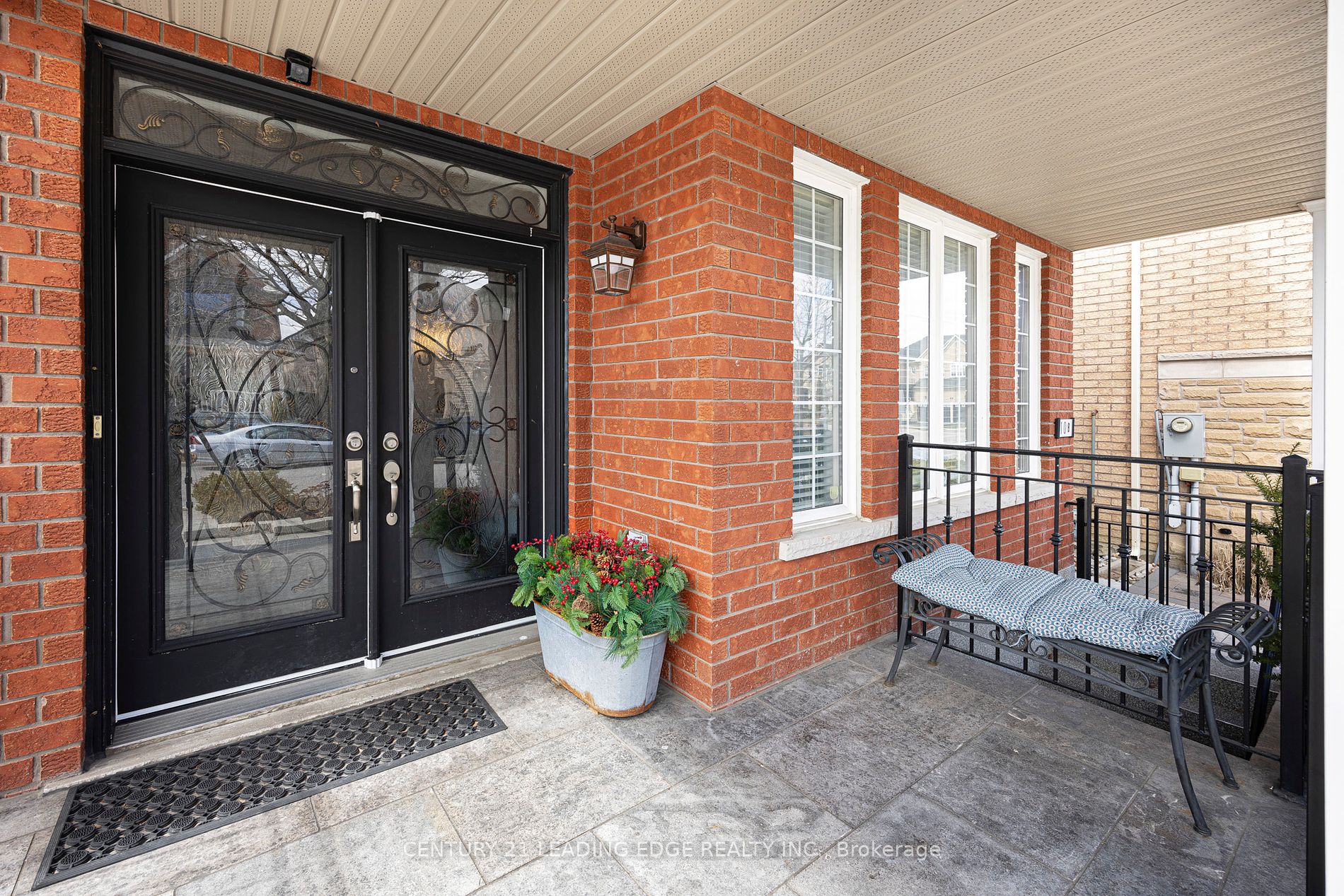 10 Morland Crescent