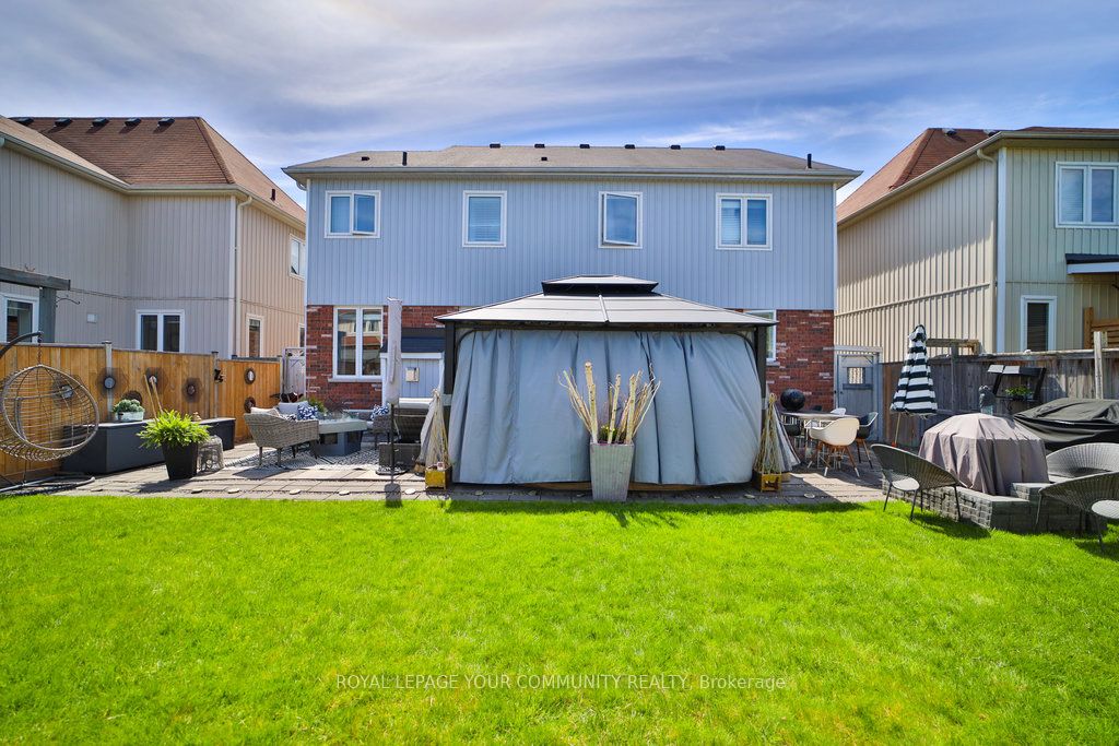 48 Collier Crescent