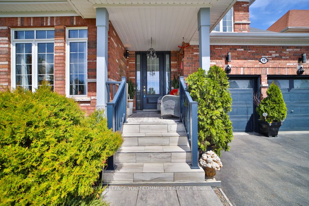 48 Collier Crescent